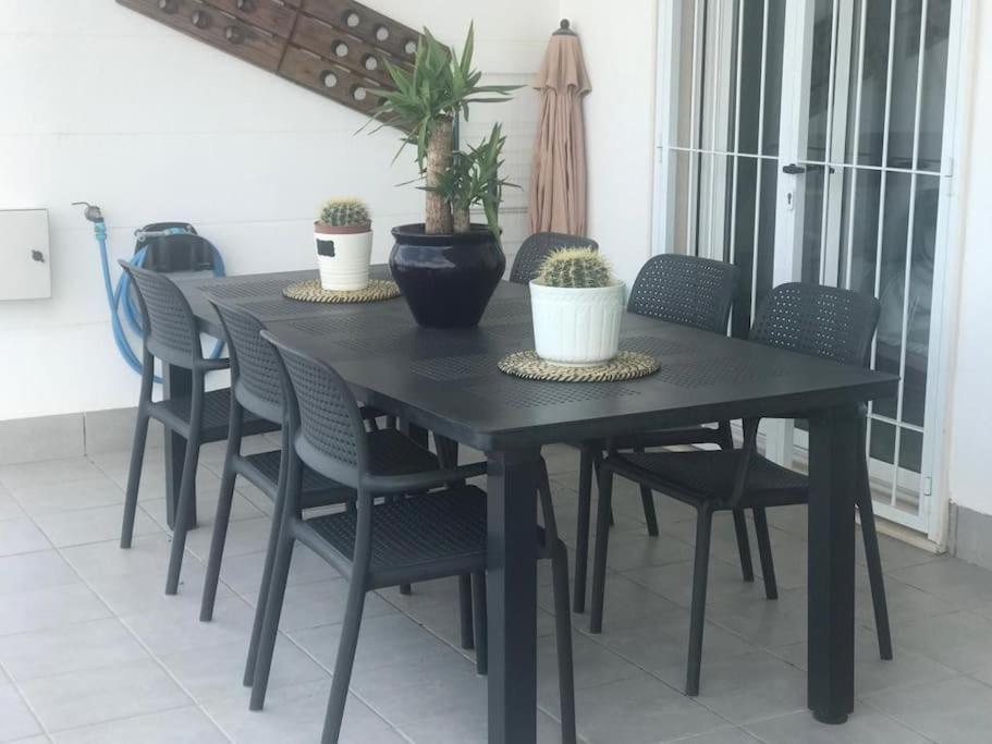 Nova Beach Super Cool Seaview Apartment ซานตาโปลา ภายนอก รูปภาพ