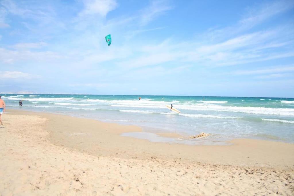 Nova Beach Super Cool Seaview Apartment ซานตาโปลา ภายนอก รูปภาพ
