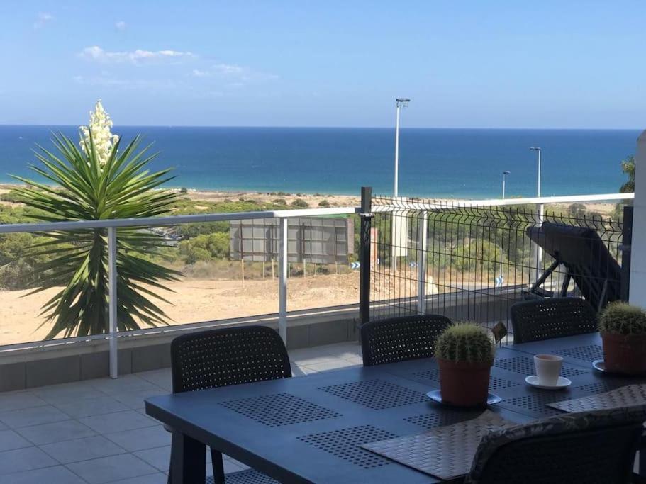 Nova Beach Super Cool Seaview Apartment ซานตาโปลา ภายนอก รูปภาพ